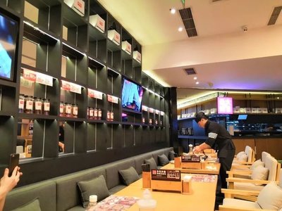 20余家餐企掘金14萬(wàn)億零售化富礦 門店賣貨新玩法與預(yù)包裝食品零售趨勢(shì)